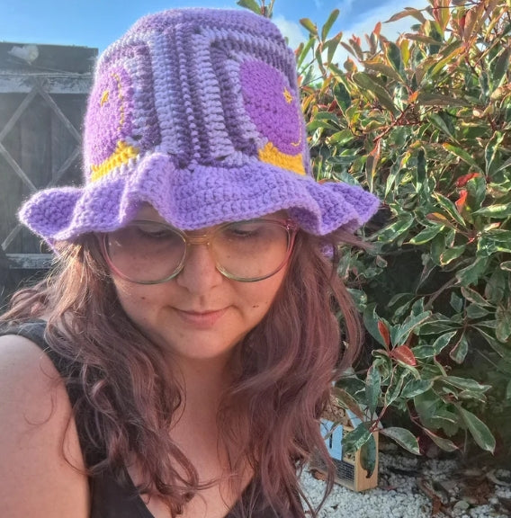 Crochet granny square bucket hat pattern - Digital download crochet summer hat with a celestial pattern