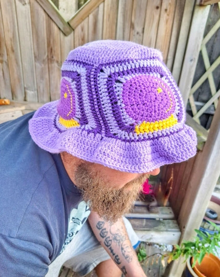 Crochet granny square bucket hat pattern - Digital download crochet summer hat with a celestial pattern