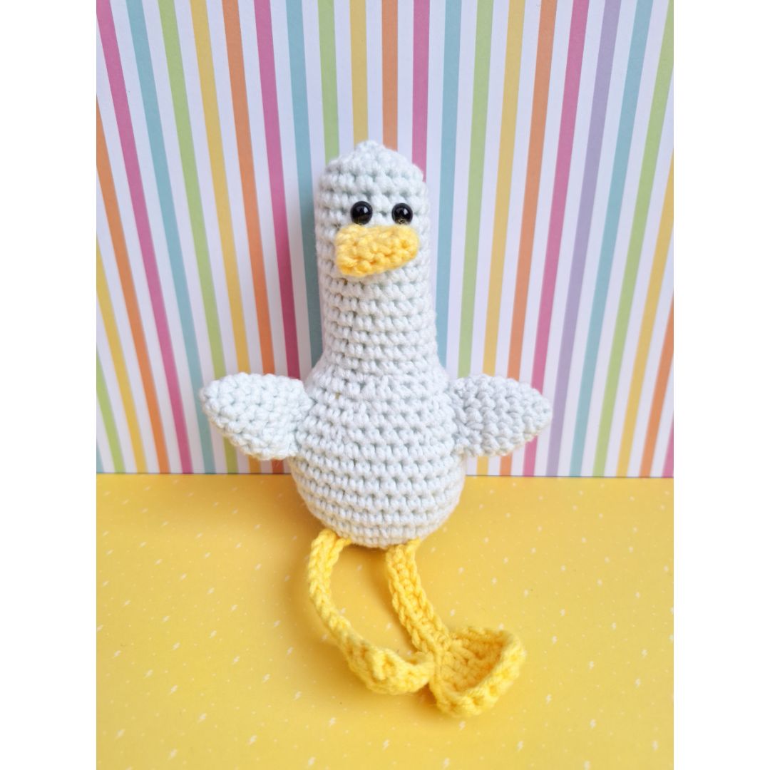 Amigurumi crochet pattern for a seagull digital download | Beach bag charm, crochet animals, amigurumi bird, amigurumi pattern