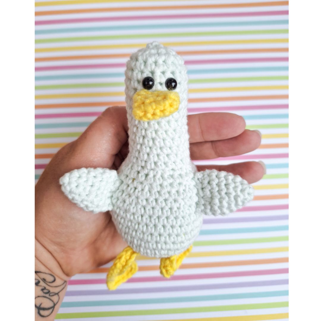 Amigurumi crochet pattern for a seagull digital download | Beach bag charm, crochet animals, amigurumi bird, amigurumi pattern