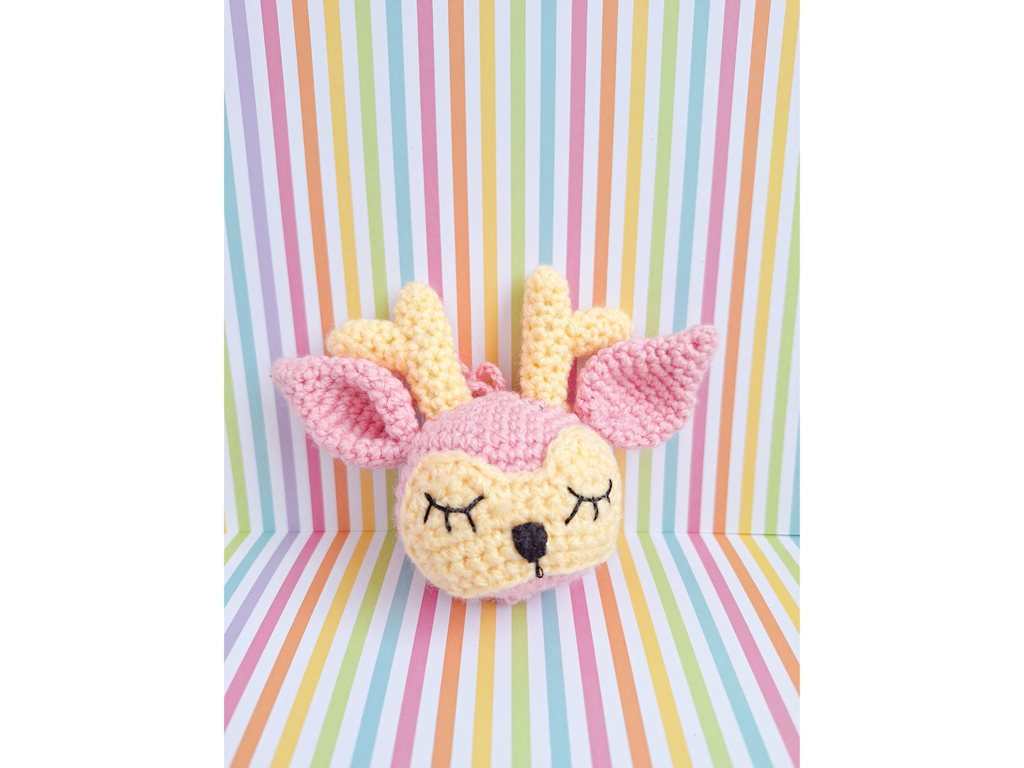Reindeer crochet bauble pattern - Kawaii vintage style amigurumi
