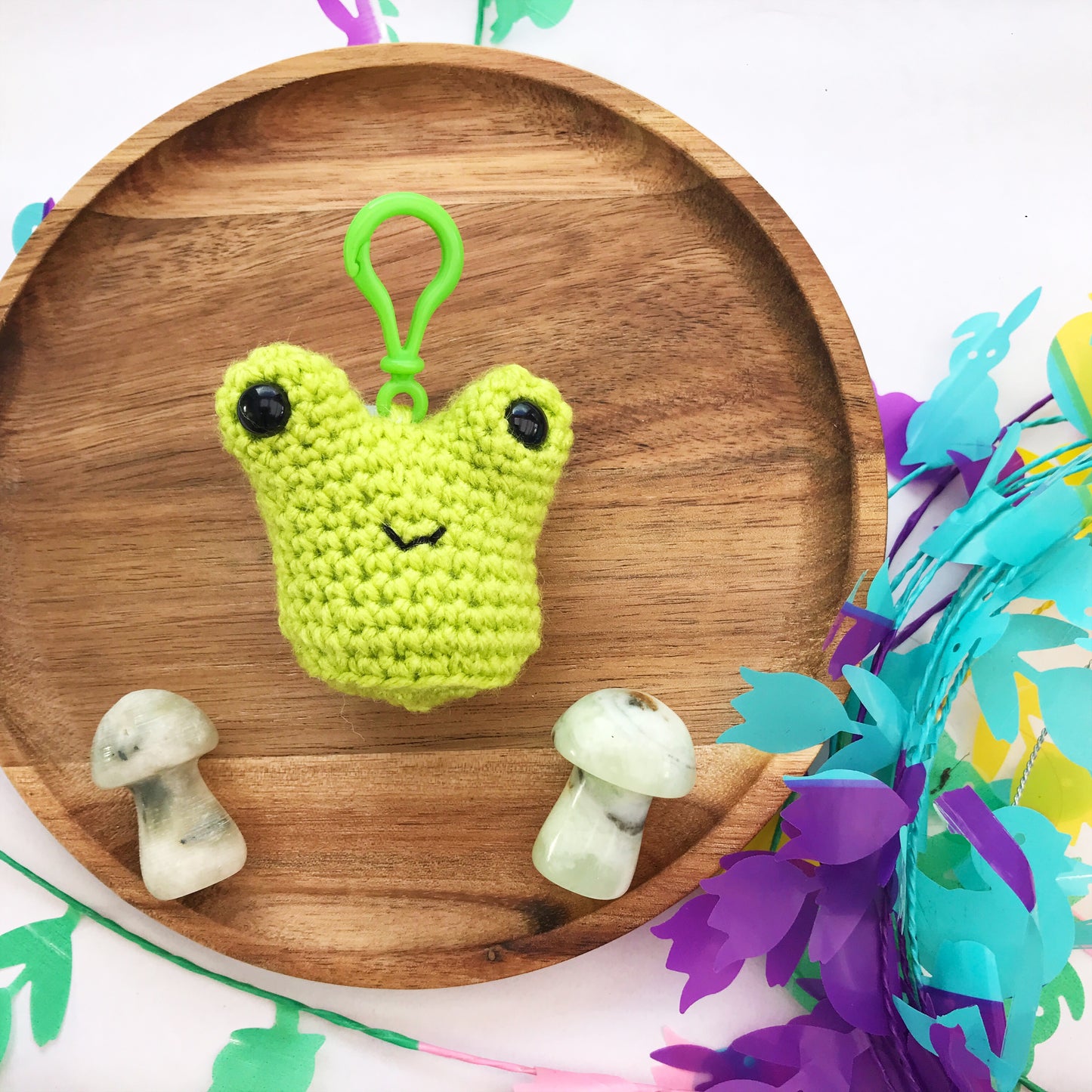 Amigurumi crochet pattern no sew frog - crochet frog gift