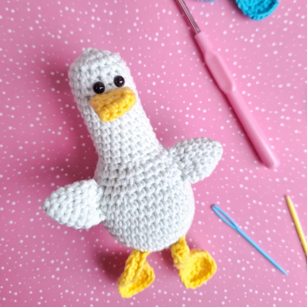 Amigurumi crochet pattern for a seagull digital download | Beach bag charm, crochet animals, amigurumi bird, amigurumi pattern