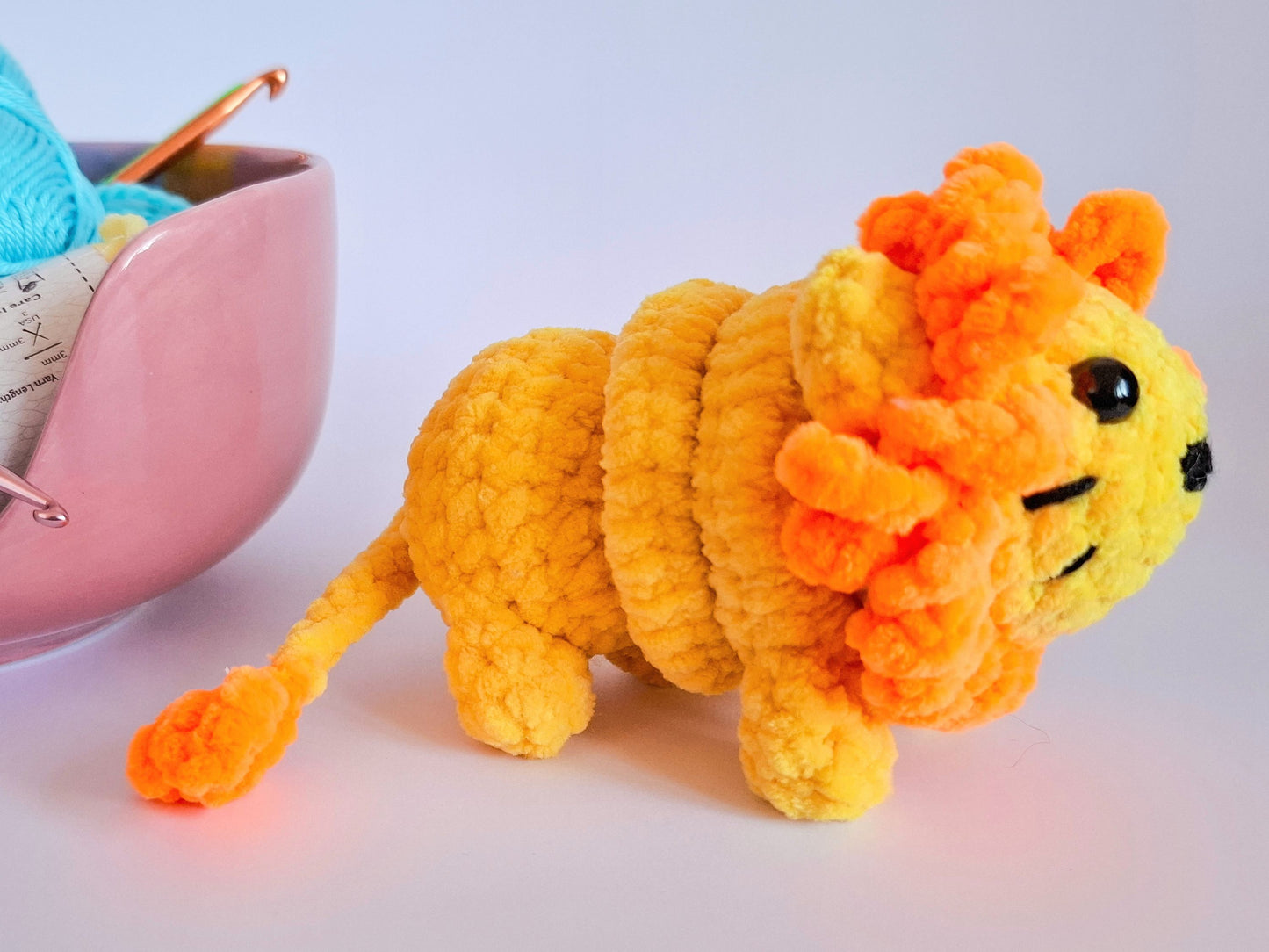 Lion crochet pattern - Amigurumi lion fidget toy pattern